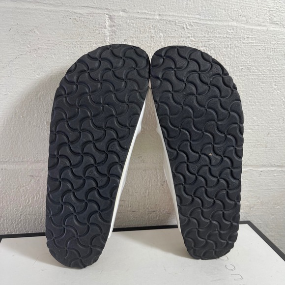 Birkenstock Arizona White Leather Striped Sandals Slip On Women's 38 EU/7 US - Picture 8 of 9